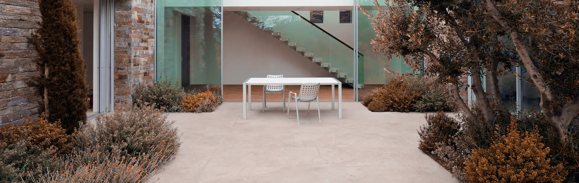 Какой керамогранит для улицы выбрать